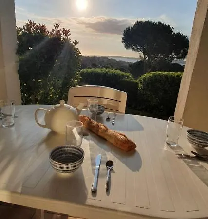 Les Bleuets Vue Mer 